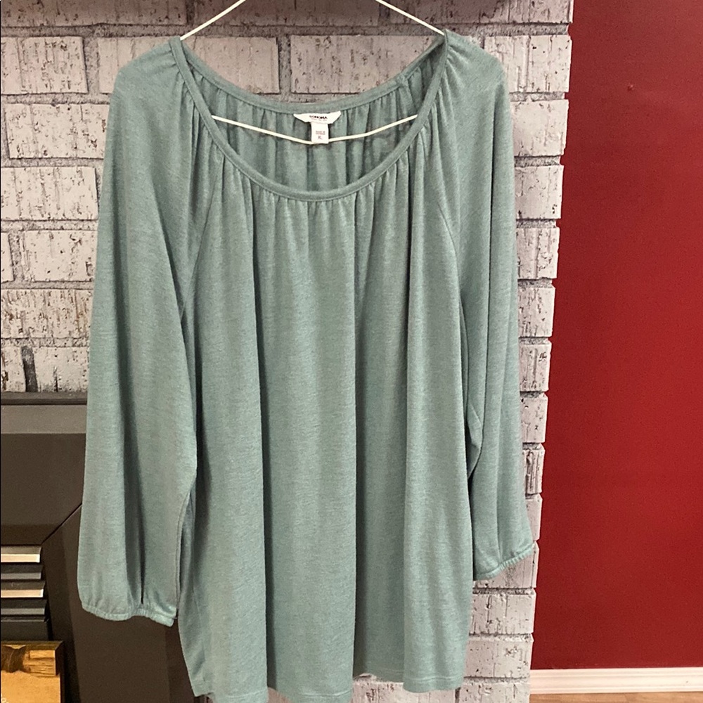 Women's Green Top